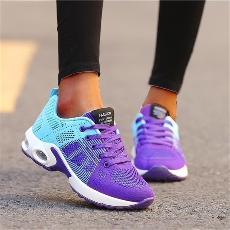 Lightweight Women's Running Shoes with Airy Mesh and Cushioning