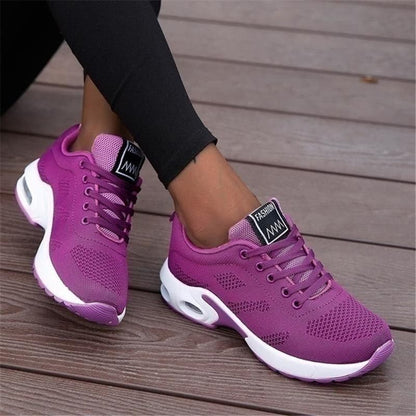Lightweight Women's Running Shoes with Airy Mesh and Cushioning