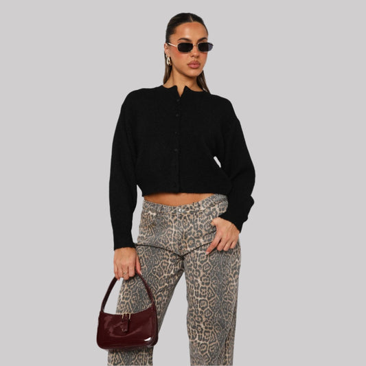 Cozy Oversized Women Cardigan - Casual Daily Knitwear - Luxicro