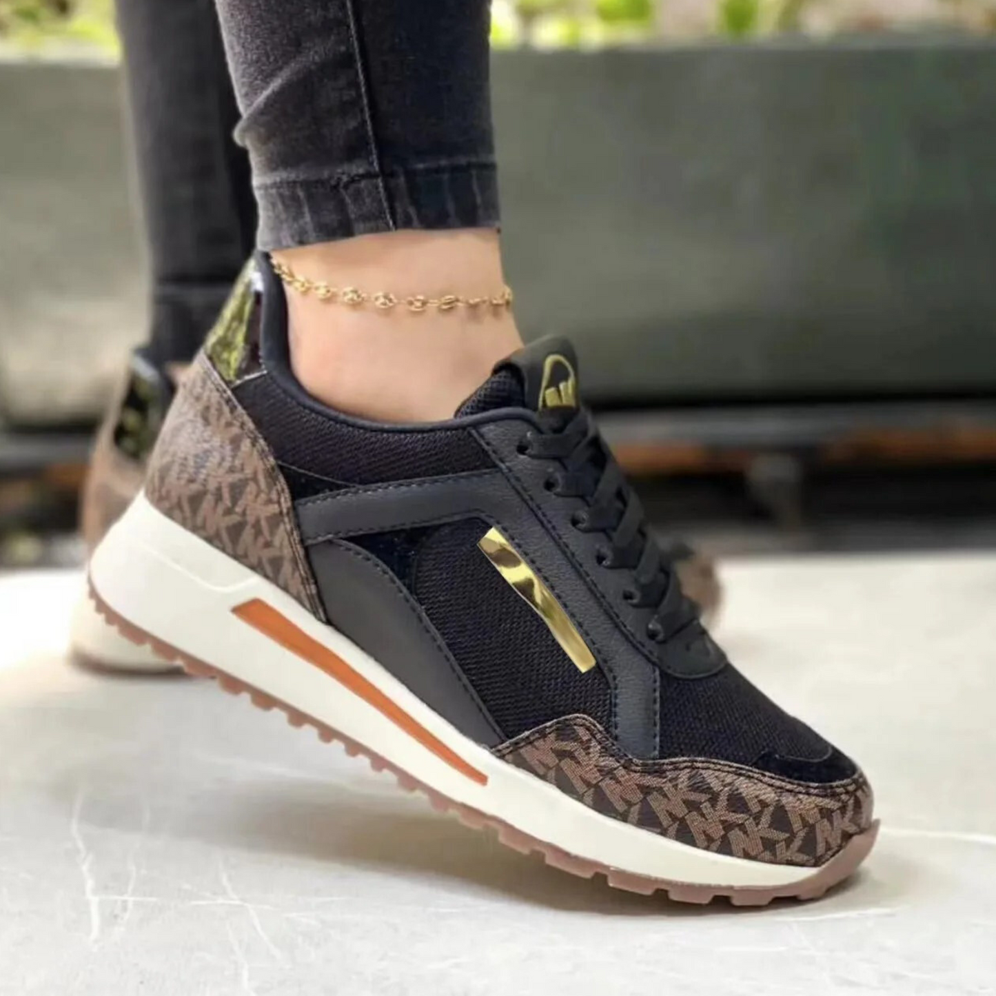 Comfy Women's Casual Shoes with Cushioning and Grip Soles