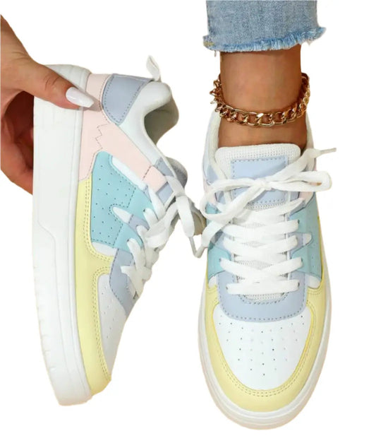 Stylish Sneakers - Fashionable Design & Cushioned Fit - EasyApparels