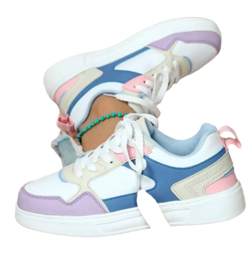 Stylish Sneakers - Fashionable Design & Cushioned Fit