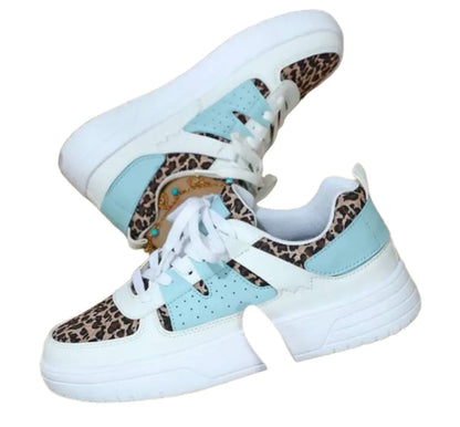 Stylish Sneakers - Fashionable Design & Cushioned Fit