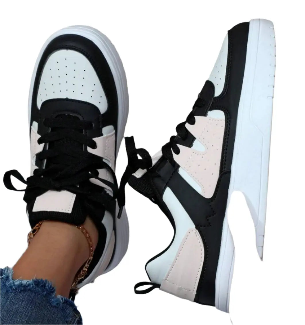 Stylish Sneakers - Fashionable Design & Cushioned Fit