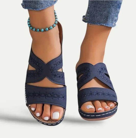 Relaxed Fit Women's Comfort Sandals - EasyApparels
